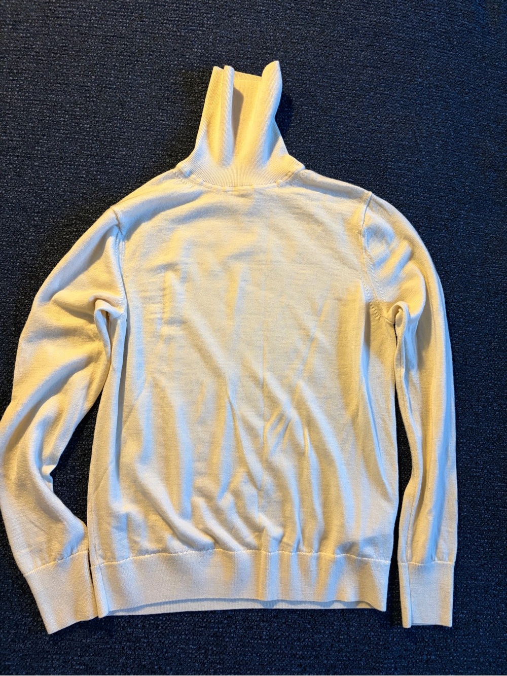 Women’s Wool Turtleneck Sweater - Classic Lightweight